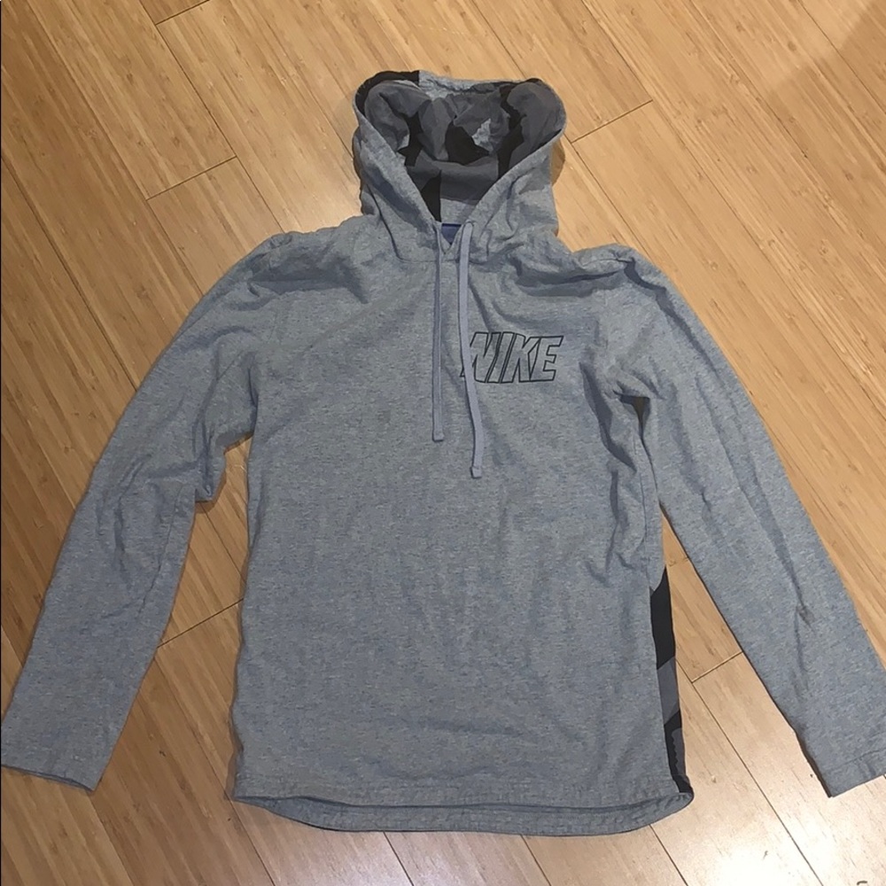 Nike hoodie size small.